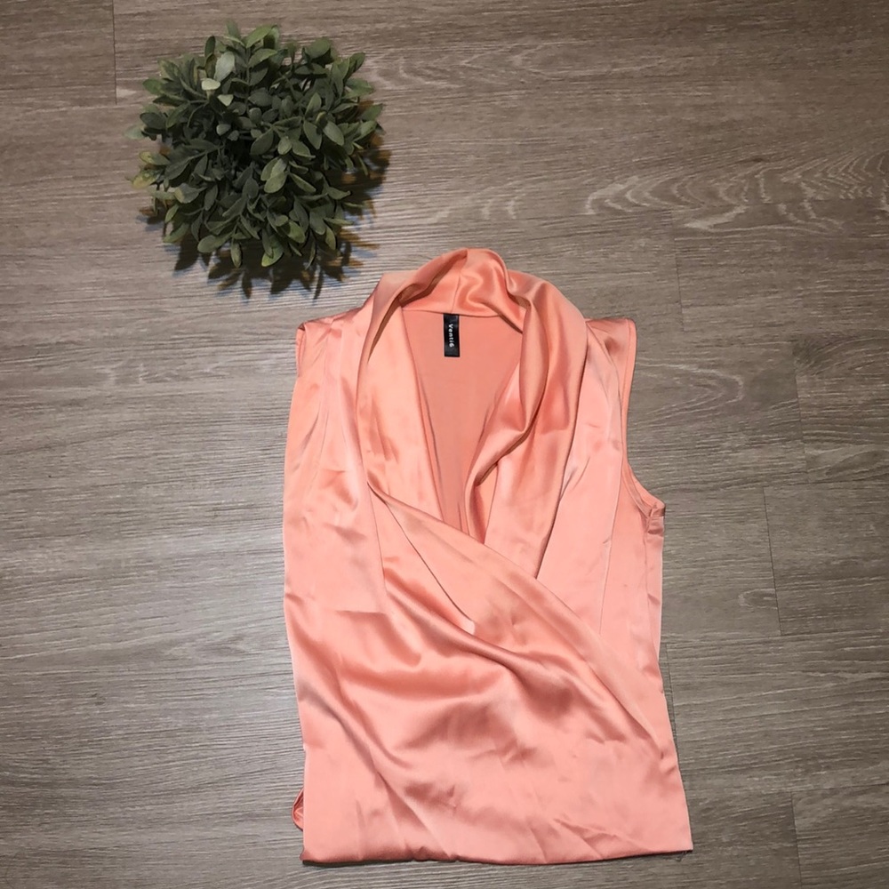 Sleeveless Wrap V neck